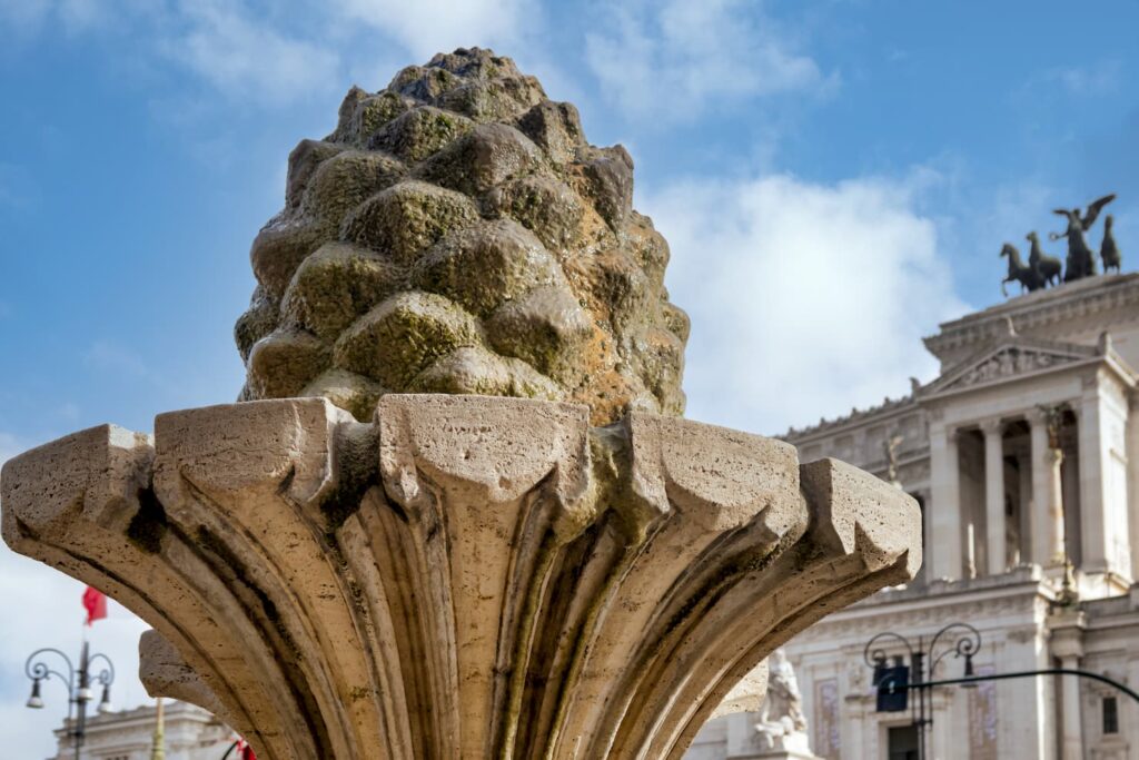 fontana della pigna