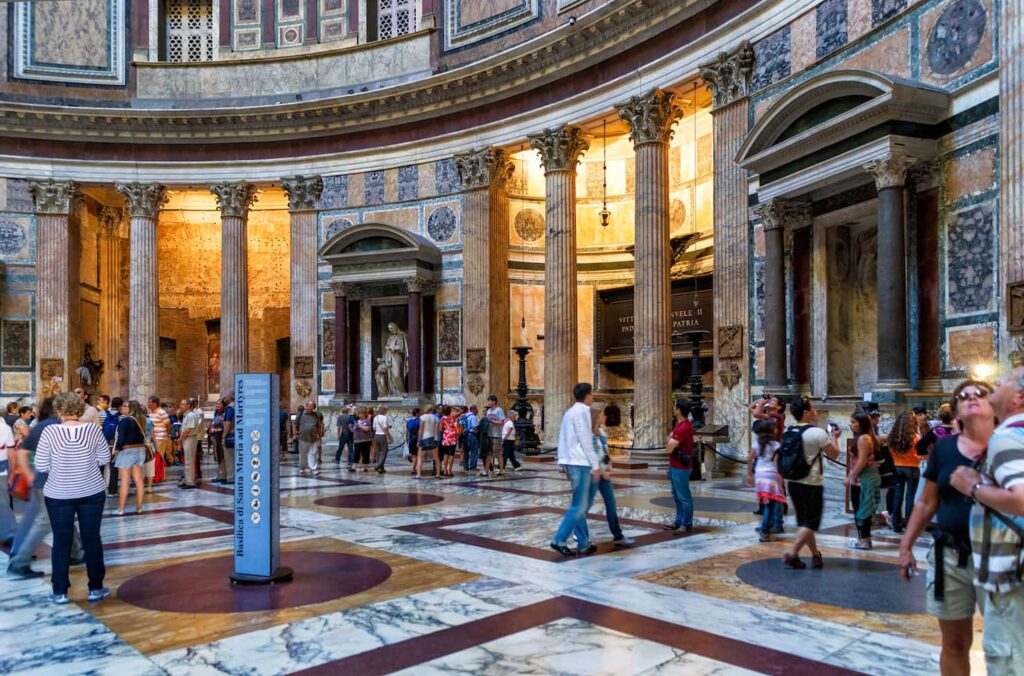 visitors and the tour route